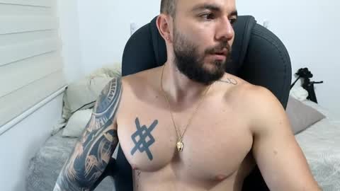 Snapshot of isaac_carter chatting on May 27, 10:56 am Isaac carter online show from May 27, 10:56 am