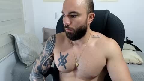 Snapshot of isaac_carter chatting on July 16, 10:32 am Isaac carter online show from July 16, 10:32 am