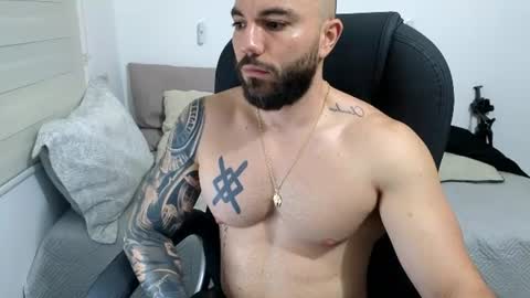 Snapshot of isaac_carter chatting on July 31, 10:58 am Isaac carter online show from July 31, 10:58 am