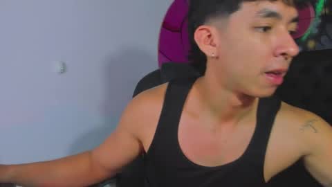 Snapshot of isaac_cryston chatting on October 1, 8:04 pm isaac_cryston online show from October 1, 8:04 pm