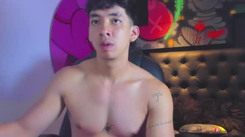 Snapshot of isaac_cryston chatting on October 9, 8:07 pm isaac_cryston online show from October 9, 8:07 pm