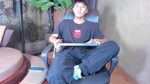 isaac_grimm online show from February 2, 3:16 am