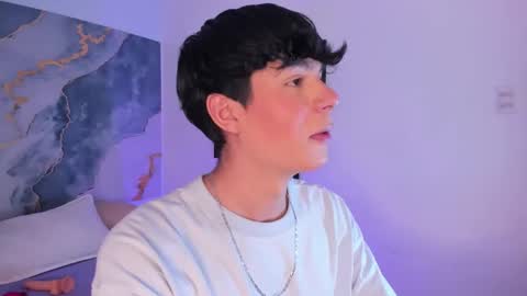 Snapshot of isaac_kurtt chatting on November 12, 8:30 pm Isaac Kurtt online show from November 12, 8:30 pm