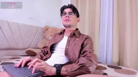 Isaac Saenz. online show from February 3, 2:11 pm