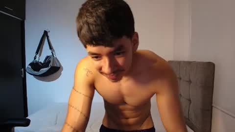 Snapshot of isaac_sttone01 chatting on April 23, 10:56 pm muscle isaac online show from April 23, 10:56 pm