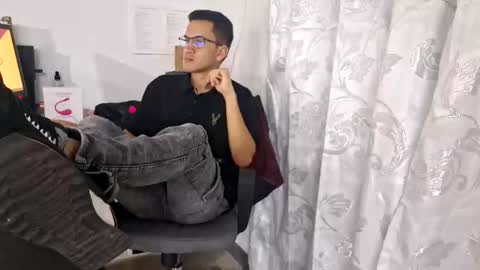 Isaac online show from October 22, 4:13 am