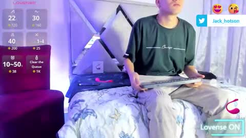 Isaac online show from December 19, 1:01 am