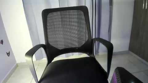 isaac online show from September 25, 5:22 am