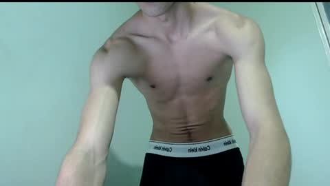 Snapshot of isaaclatino chatting on April 21, 7:03 am isaac online show from April 21, 7:03 am