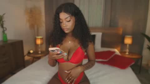 Snapshot of isaacoleman chatting on October 17, 8:33 pm Isaa Coleman online show from October 17, 8:33 pm