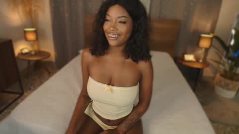 Snapshot of isaacoleman chatting on October 30, 8:53 pm Isaa Coleman online show from October 30, 8:53 pm