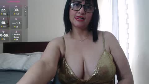Isabeel Sofia online show from January 7, 6:24 pm