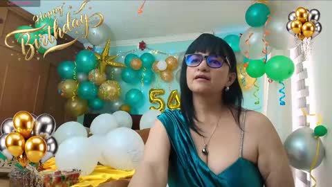 Isabeel Sofia online show from June 4, 4:13 pm