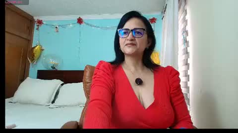 Isabeel Sofia online show from July 16, 2:56 pm