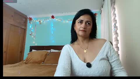 Isabeel Sofia online show from July 29, 8:07 pm