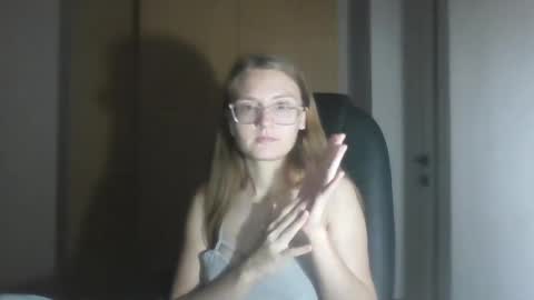 Snapshot of isabel_loveee chatting on November 4, 8:08 pm isabel_loveee online show from November 4, 8:08 pm