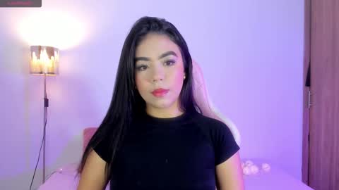 Snapshot of isabel_queen_ chatting on December 22, 2:52 am Isabel online show from December 22, 2:52 am