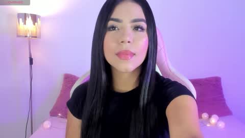 Snapshot of isabel_queen_ chatting on January 9, 2:58 am Isabel online show from January 9, 2:58 am