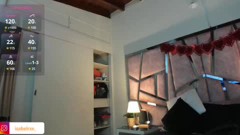 Snapshot of isabel_roux chatting on February 16, 2:09 am Isabel online show from February 16, 2:09 am