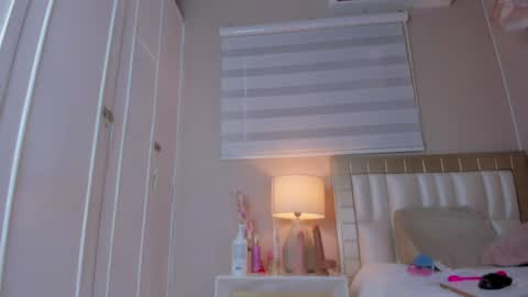 isabela__x online show from July 28, 4:39 pm