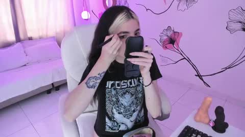 Snapshot of isabela_fiorelli chatting on September 26, 1:26 pm isabela_fiorelli online show from September 26, 1:26 pm