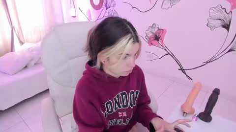 Snapshot of isabela_fiorelli chatting on October 6, 1:08 pm isabela_fiorelli online show from October 6, 1:08 pm