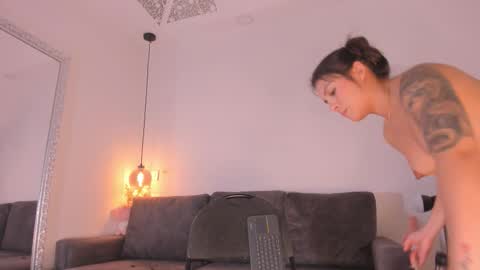 Snapshot of isabela_franco_ chatting on October 29, 12:07 pm Isabela online show from October 29, 12:07 pm