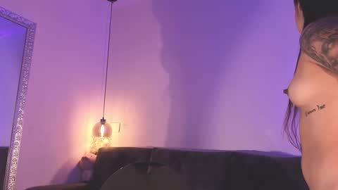 Isabela online show from February 5, 11:37 am