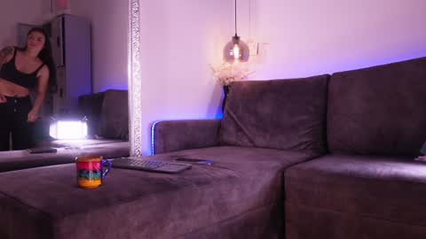 Isabela online show from June 11, 11:41 am