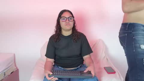 Snapshot of isabela_lux chatting on May 3, 3:01 am Isabella online show from May 3, 3:01 am