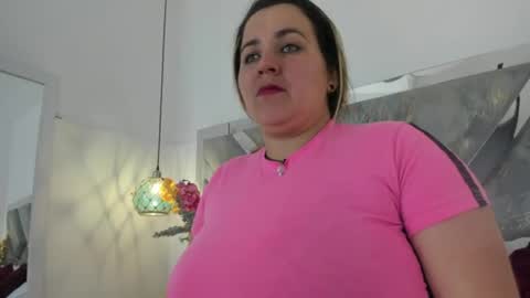 Mommy Isa online show from July 25, 12:25 pm