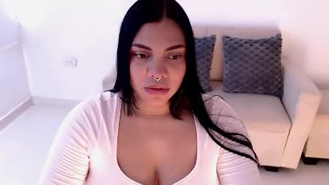 Snapshot of isabelateran chatting on May 26, 6:37 pm isabelateran online show from May 26, 6:37 pm