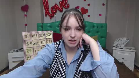 IsabelBlackberry online show from February 27, 6:35 am