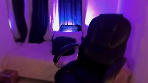 isabella online show from July 9, 12:26 am