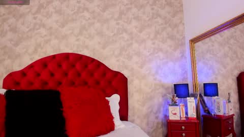 Isabell 13 online show from April 28, 3:39 pm