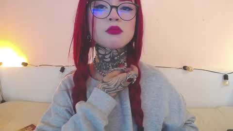    online show from December 5, 7:38 pm