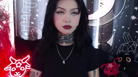    online show from February 10, 8:42 pm