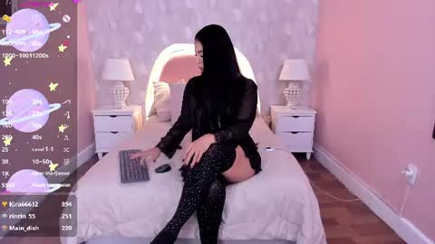 isabella__milf online show from June 10, 7:24 pm