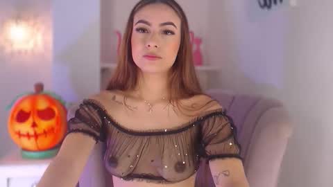 Isa  online show from October 24, 3:08 pm