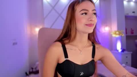 Isa  online show from February 5, 4:00 pm