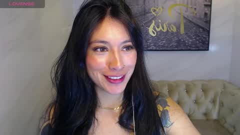 Snapshot of isabella_collen_v chatting on June 2, 1:13 pm Hi Stream 800am to 200pm online show from June 2, 1:13 pm