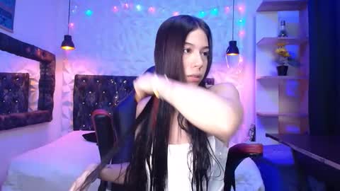 isabella dl online show from January 29, 12:13 pm
