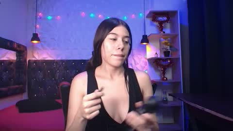 isabella dl online show from February 3, 12:14 pm