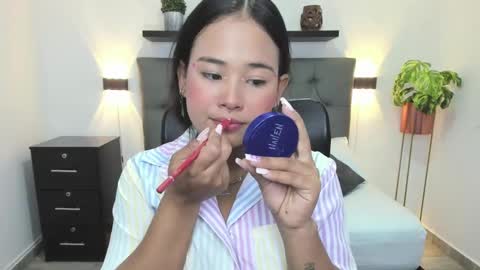 Isabel florez online show from January 14, 12:03 pm