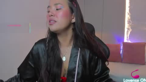 Isabel florez online show from July 15, 1:44 am