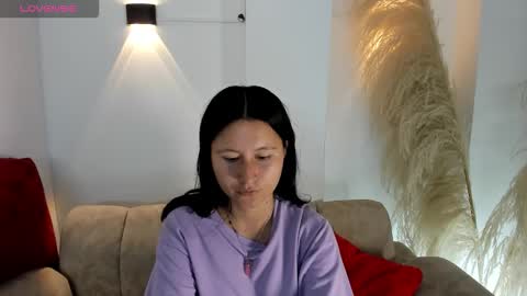 Snapshot of isabella_grace18 chatting on March 12, 2:23 pm Isabella online show from March 12, 2:23 pm