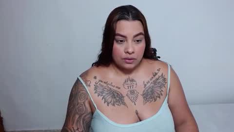 Snapshot of isabella_hots chatting on November 26, 11:50 pm estefania online show from November 26, 11:50 pm