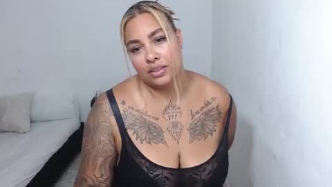  estefania online show from July 30, 3:00 pm