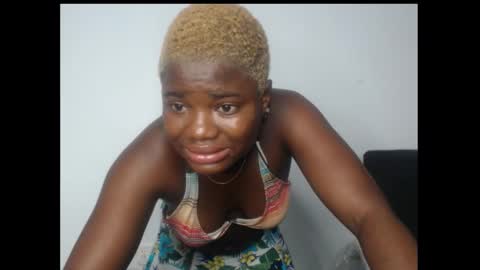 Snapshot of isabella_love7 chatting on March 6, 9:55 pm isabella online show from March 6, 9:55 pm