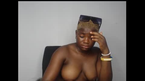 Snapshot of isabella_love7 chatting on March 9, 2:26 am isabella online show from March 9, 2:26 am